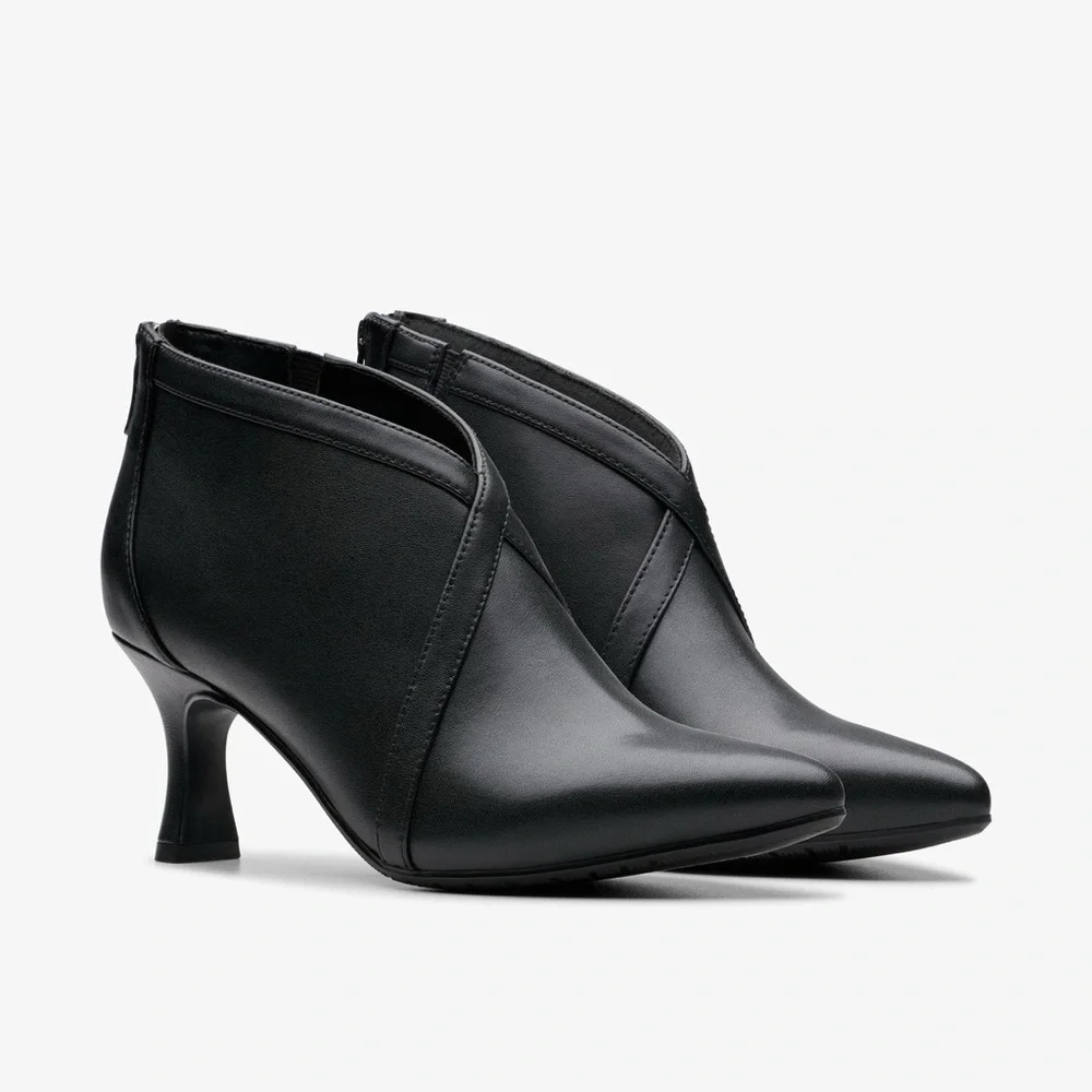 Clarks Women's Kataleyna Sol Black Leather